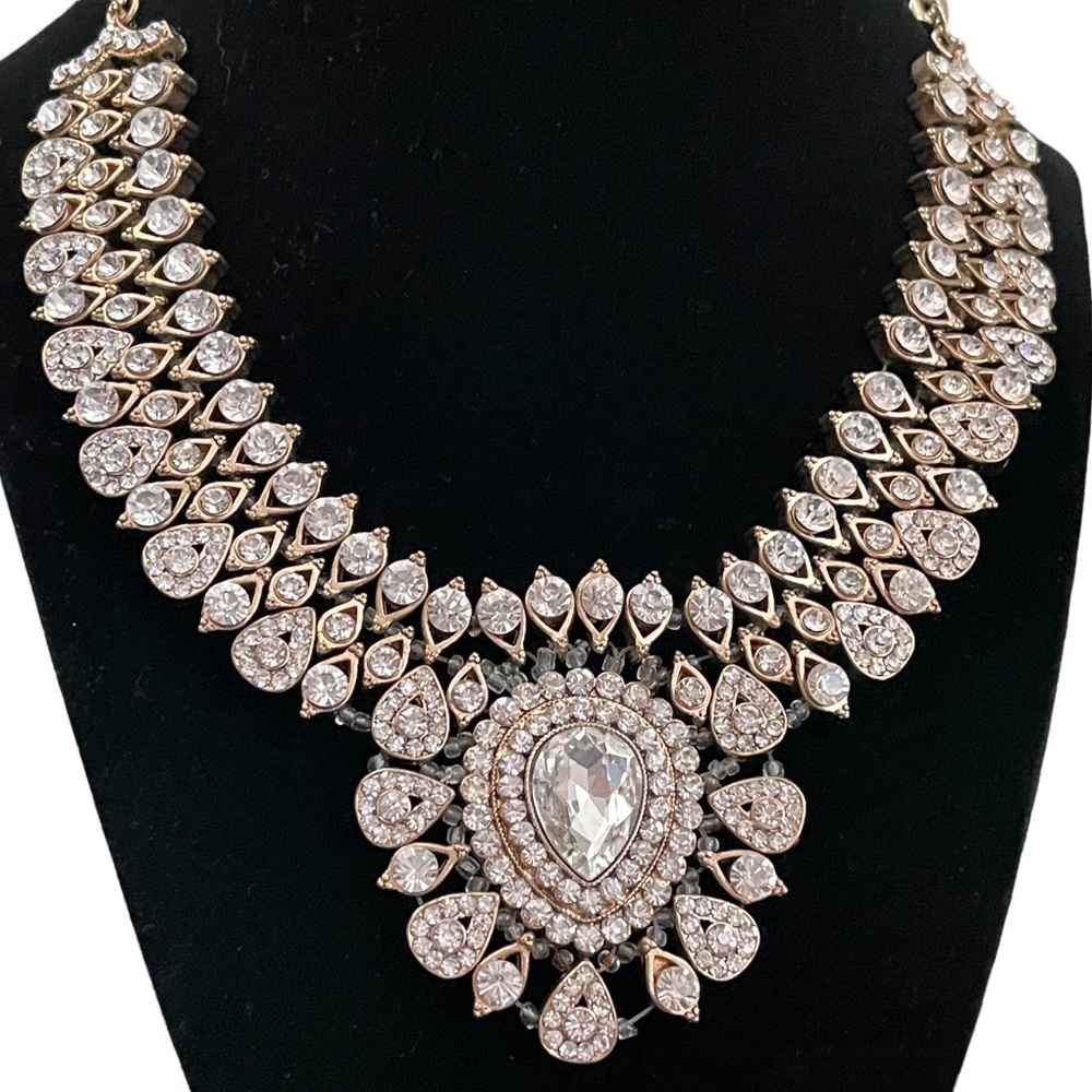 Glam Rhinestone Statement Necklace